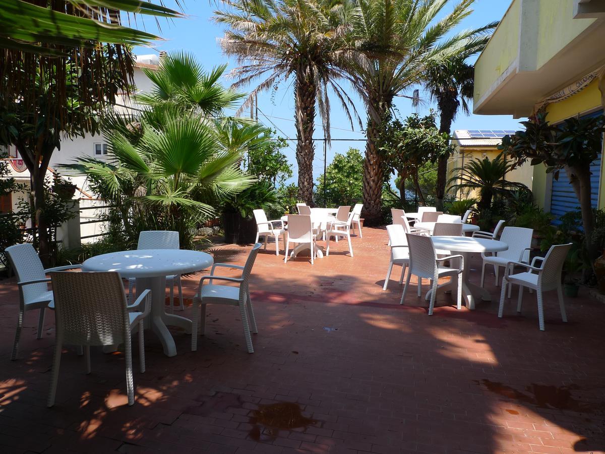 Hotel Alexander Santa Domenica  Exterior foto